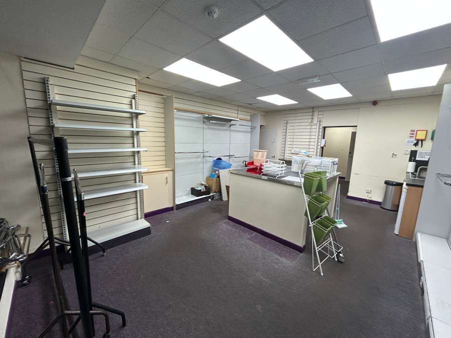 6-10 Ballygowan Road, Belfast to rent Building Photo- Image 1 of 4