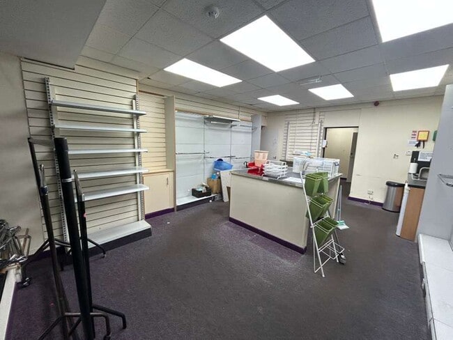 More details for 6-10 Ballygowan Road, Belfast - Retail to Rent