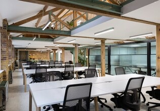 2 Pear Tree Ct, London to rent Interior Photo- Image 2 of 5