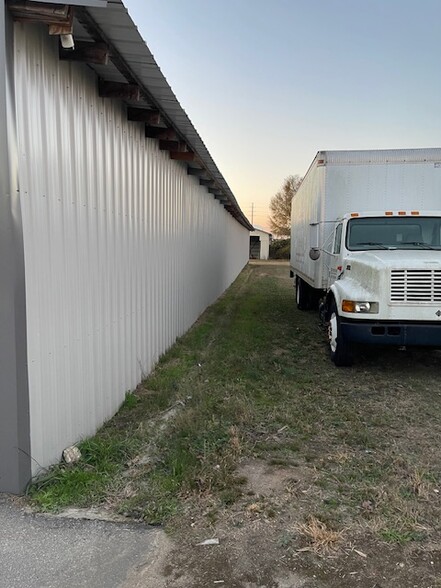 4200 Maysville Rd, Commerce, GA for rent - Building Photo - Image 3 of 33