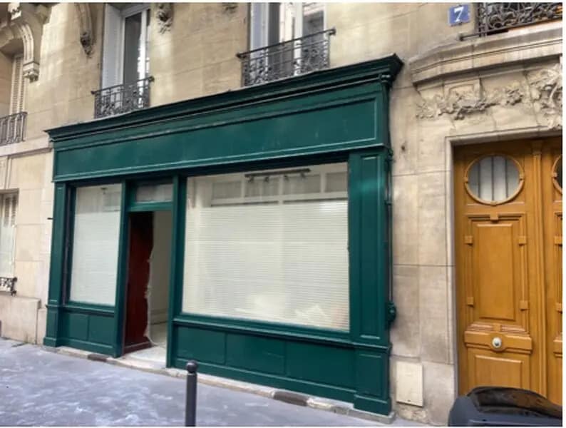 Retail in Paris for sale Building Photo- Image 1 of 20
