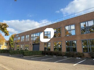 More details for 39 Avenue Des 3 Peuples, Montigny-le-Bretonneux - Office, Light Industrial to Rent