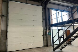 Redman Rd, Calne to rent Interior Photo- Image 1 of 3