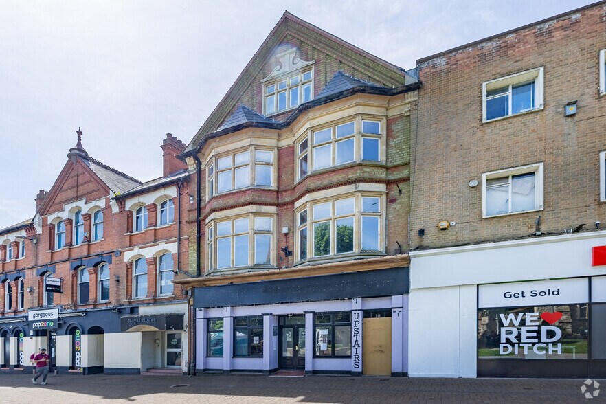 10 Market Pl, Redditch to rent - Building Photo - Image 2 of 2