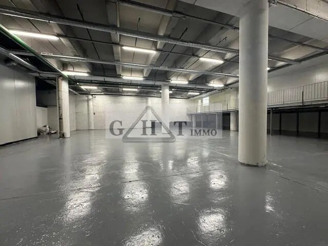 Industrial in Bagnolet to rent Building Photo- Image 1 of 8