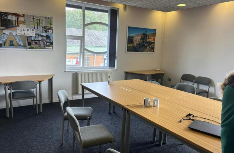 103 Peasley Cross Ln, St Helens for sale - Interior Photo - Image 3 of 6