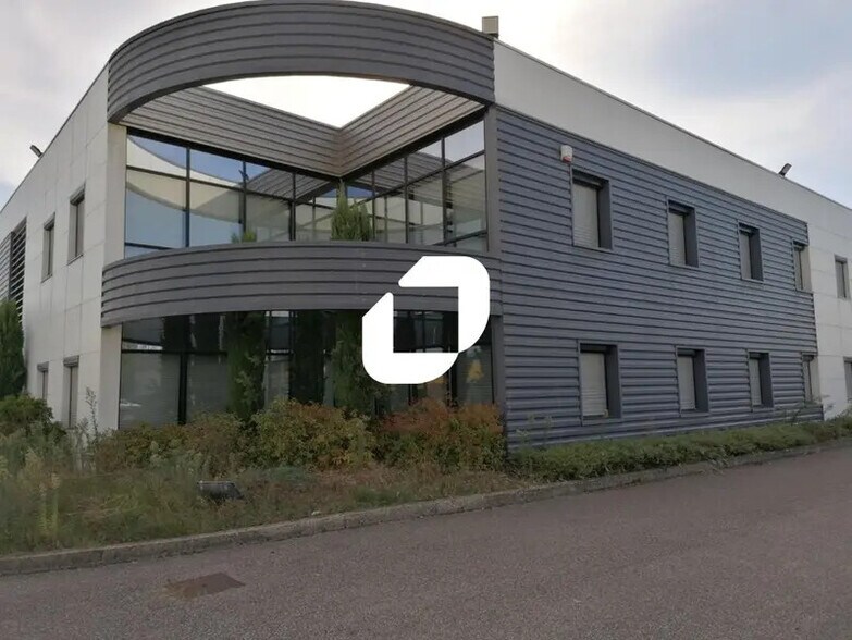 Light Industrial in Saint-Priest to rent - Building Photo - Image 2 of 14