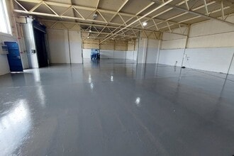 Lakeside Blvd, Doncaster to rent Interior Photo- Image 1 of 1