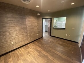 12020 N 35th Ave, Phoenix, AZ to rent Interior Photo- Image 1 of 3