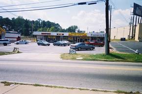 1823 SW DeLowe Dr, Atlanta, GA for sale - Primary Photo - Image 1 of 1