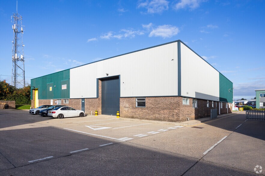 Grafton Pl, Chelmsford for sale - Primary Photo - Image 1 of 1