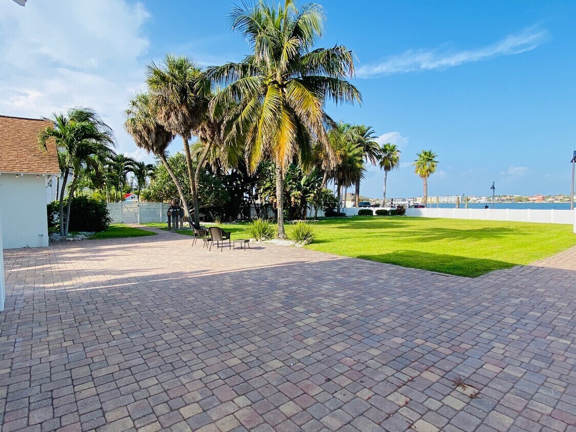 702 Pass a Grille Way, St Pete Beach 33706 Land for Sale UK