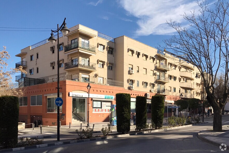 Retail in Arganda del Rey, MAD for rent - Building Photo - Image 1 of 2