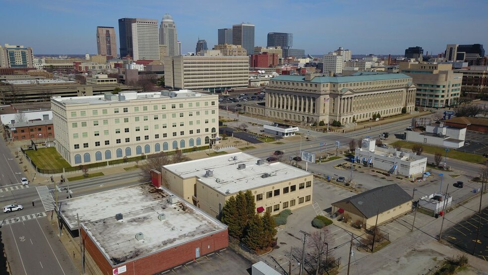 720 W Broadway, Louisville, KY for rent - Primary Photo - Image 1 of 4