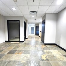 521 W Wilshire Blvd, Oklahoma City, OK to rent Building Photo- Image 2 of 11