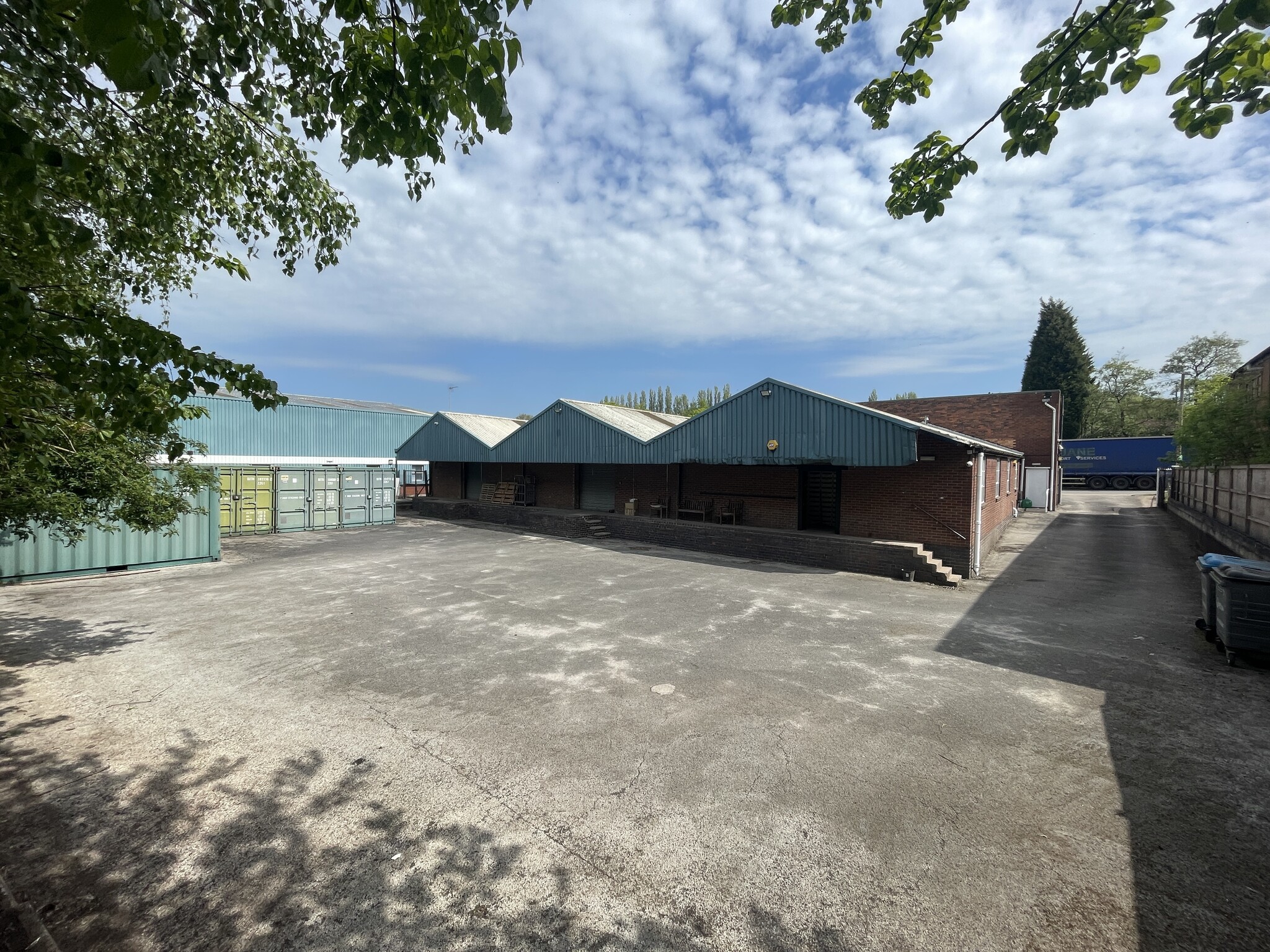 Spencroft Rd, Newcastle Under Lyme to rent Building Photo- Image 1 of 33