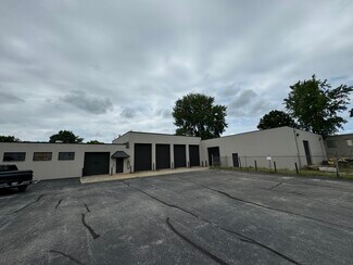 More details for 15828 Industrial Pky, Cleveland, OH - Industrial for Rent