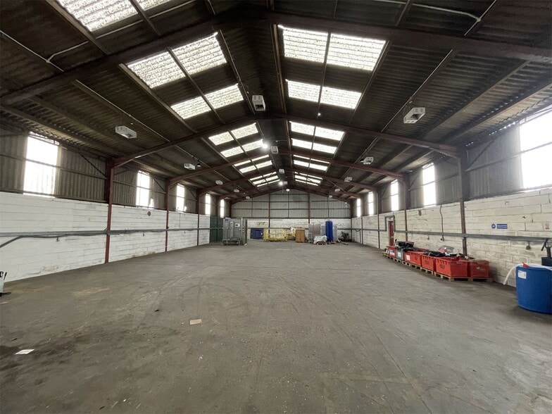 Grange Farm, Royston to rent - Interior Photo - Image 2 of 6