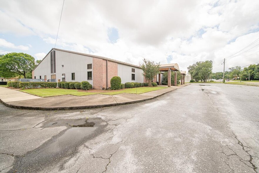 1610 Opelika Rd, Phenix City, AL for sale - Building Photo - Image 3 of 28