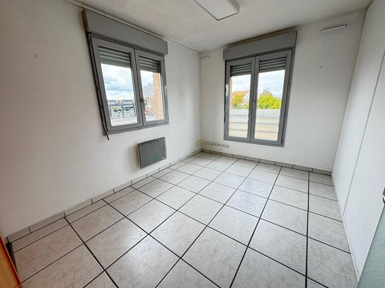 Office in Tournefeuille to rent - Building Photo - Image 2 of 7