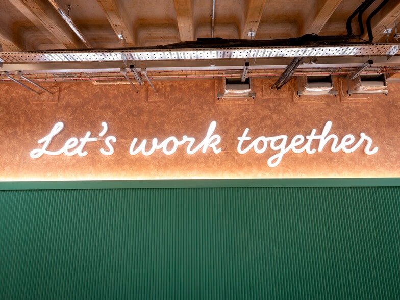 70 Wellington St, Glasgow to rent - Building Photo - Image 2 of 29