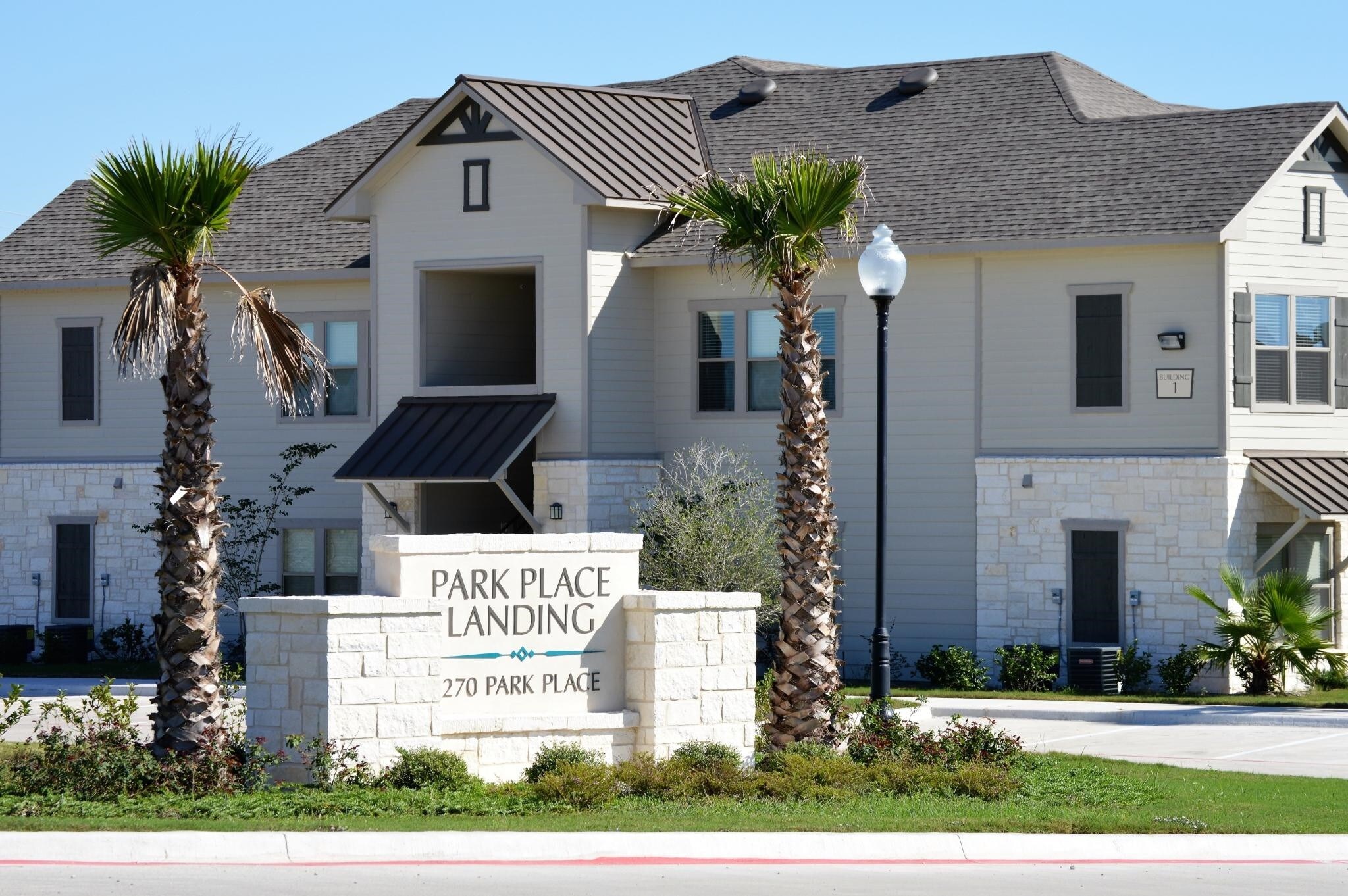 270 Park Pl, Kenedy, TX for sale Primary Photo- Image 1 of 1