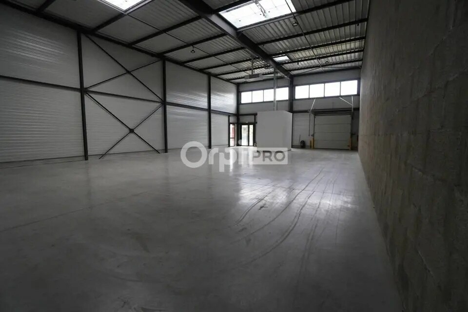 Light Industrial in Longvic to rent Building Photo- Image 1 of 5