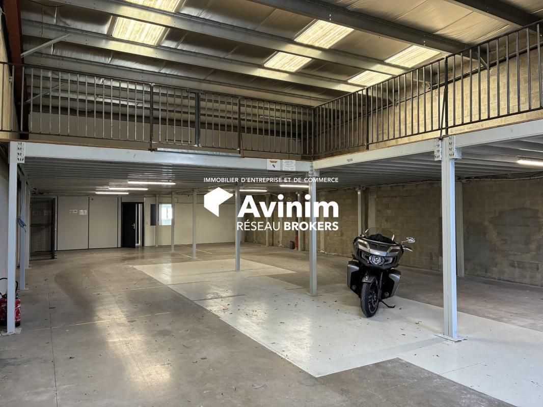 Industrial in Marseille to rent Interior Photo- Image 1 of 8