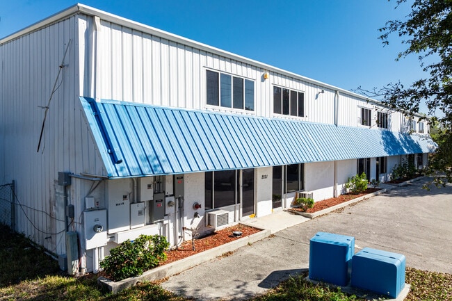 More details for 2221 Corporation Blvd, Naples, FL - Light Industrial for Sale