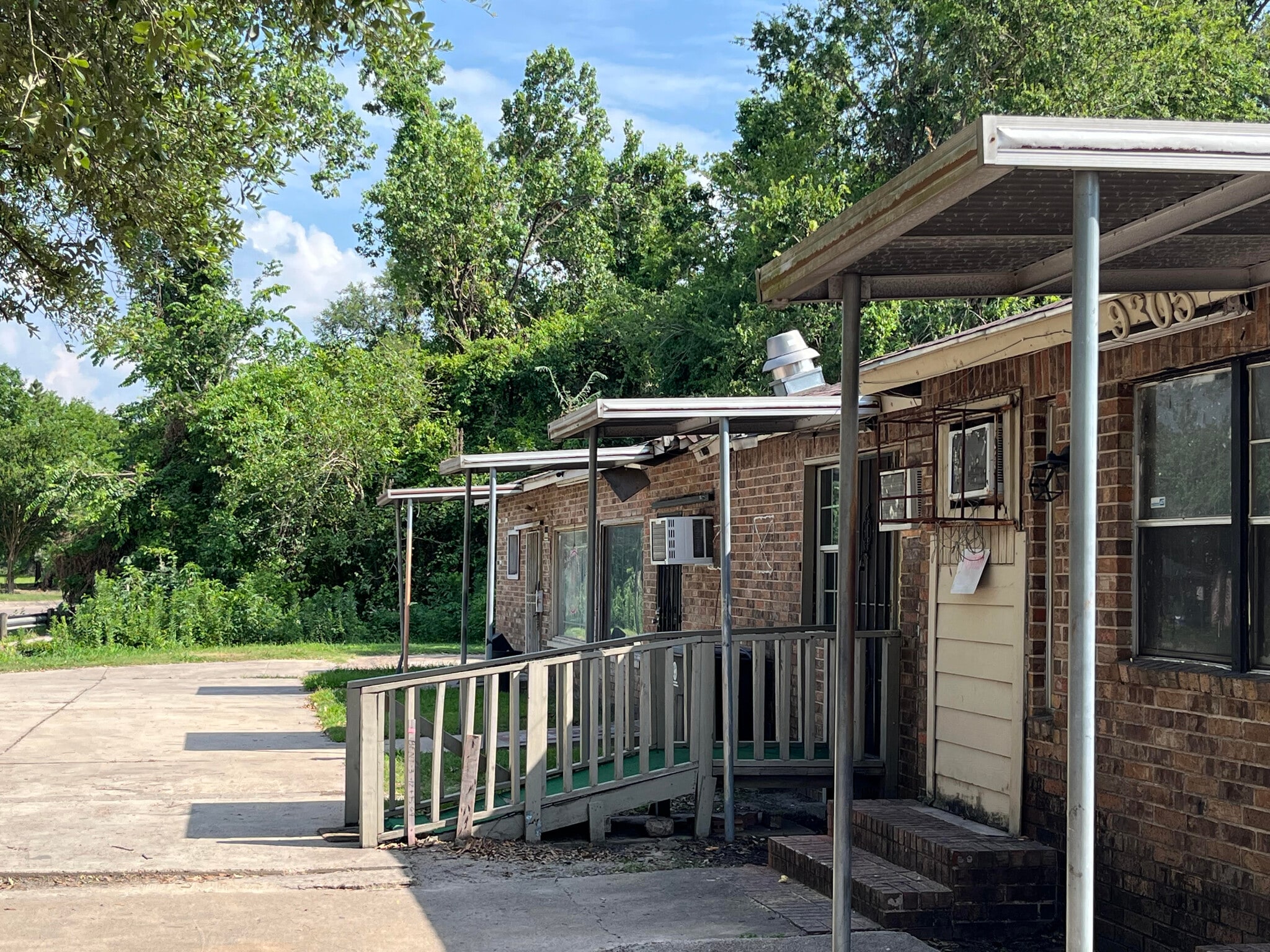 9305 N Wayside Dr, Houston, TX for sale Primary Photo- Image 1 of 13