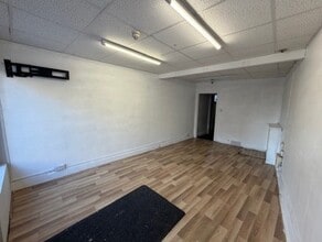 2-18 Cavendish St, Chesterfield to rent Interior Photo- Image 2 of 3