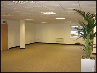 Kelburn St, Barrhead to rent - Building Photo - Image 3 of 6