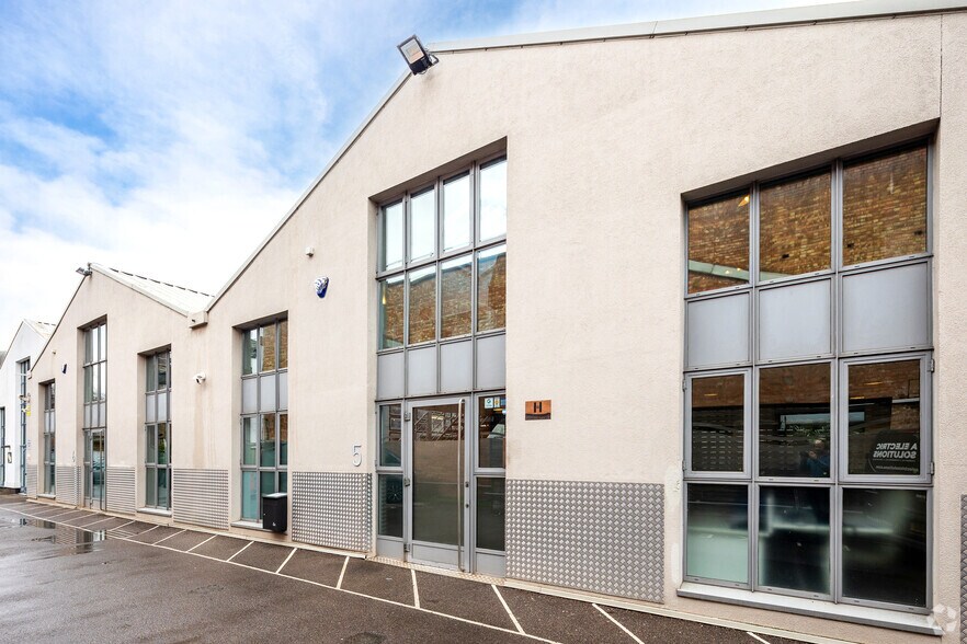 6 Vencourt Pl, London for sale - Building Photo - Image 3 of 4