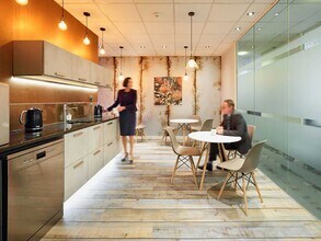 130 Aztec West, Almondsbury to rent Interior Photo- Image 1 of 3