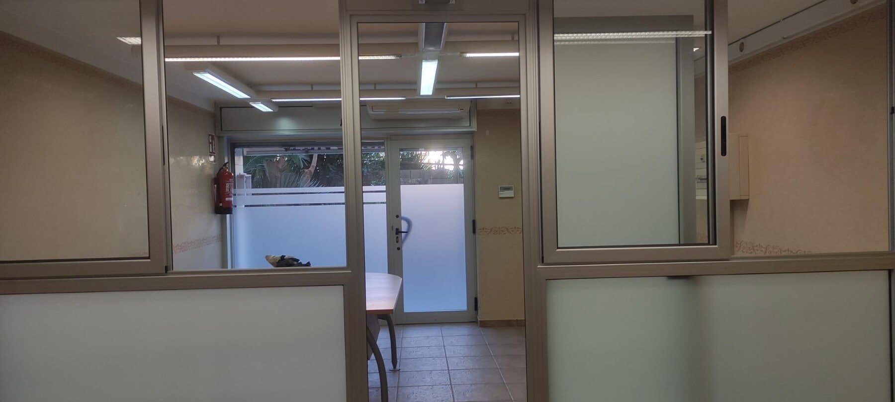 Viladecans, BAR 08840 -  -  - Interior Photo - Image 1 of 3