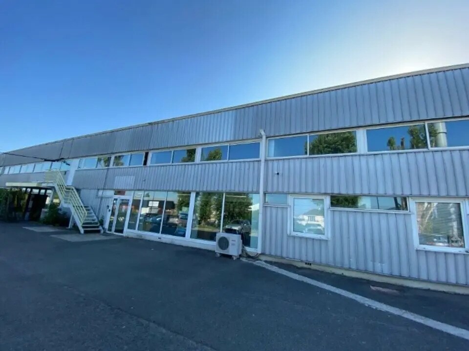 Light Industrial in Dijon to rent Building Photo- Image 1 of 6