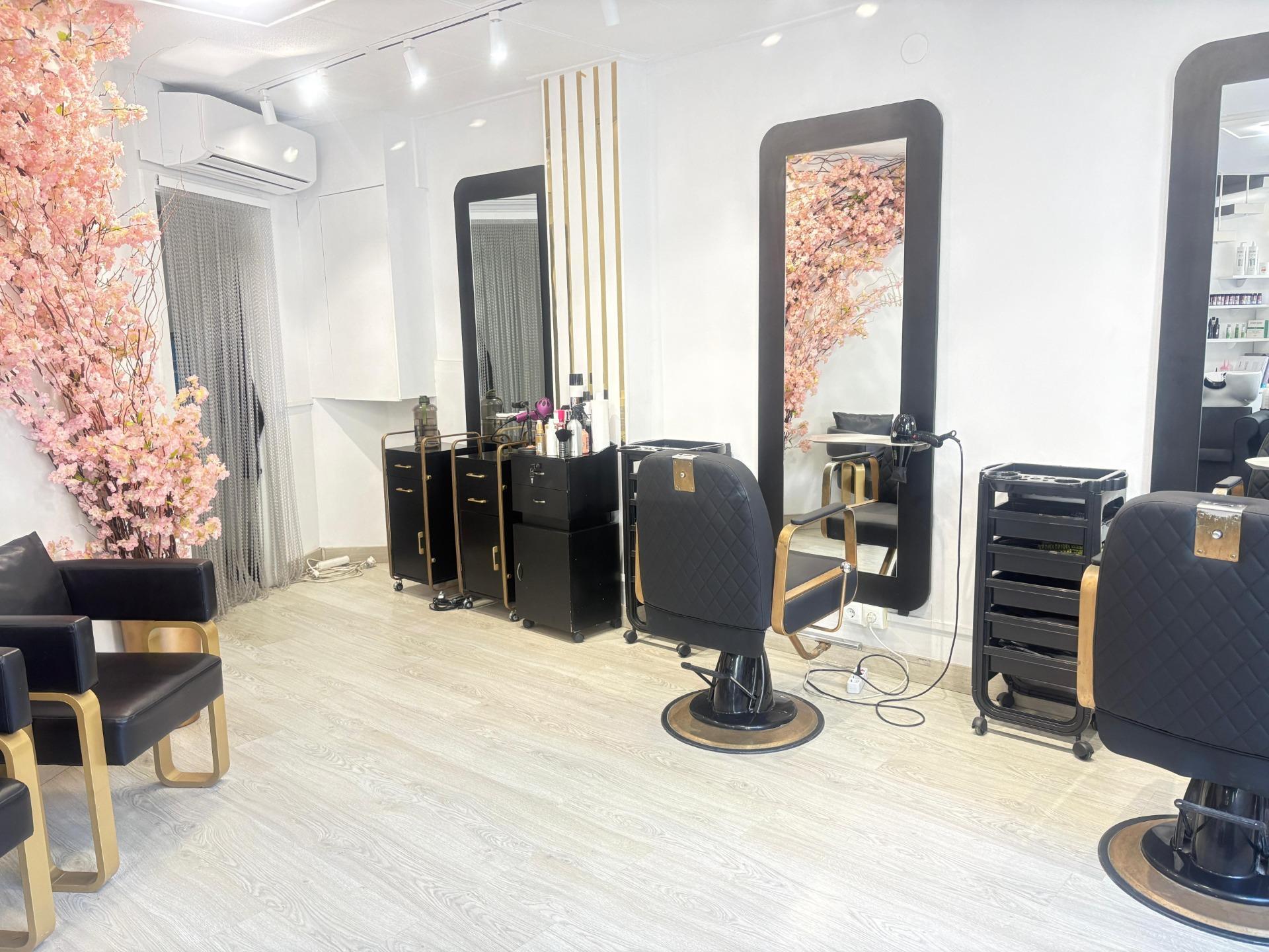 Retail in Barcelona, Barcelona to rent Interior Photo- Image 1 of 12