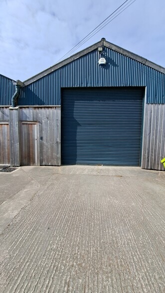 Workshop Whitchurch Rd, Whitchurch to rent - Building Photo - Image 1 of 5