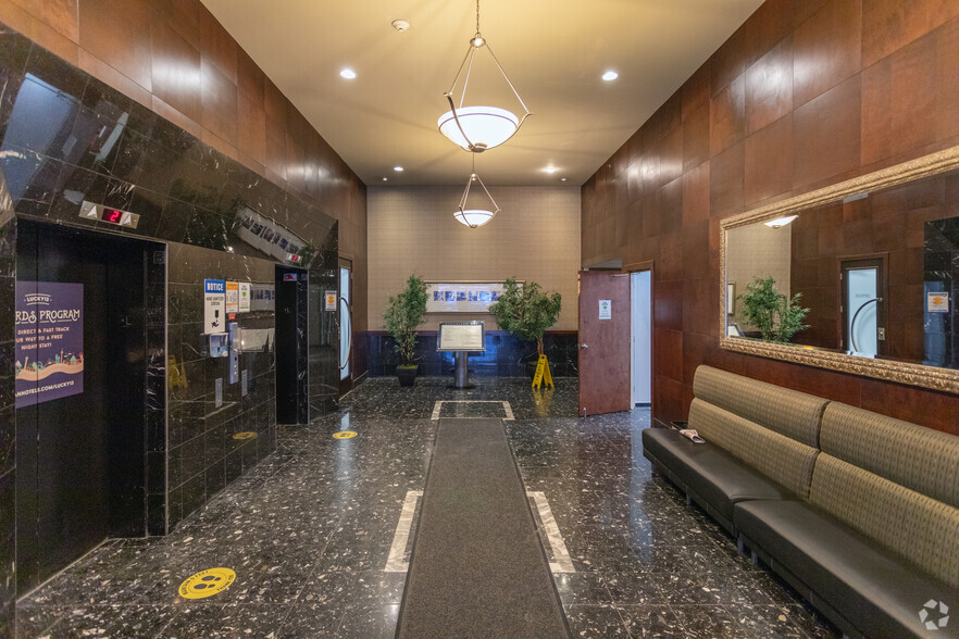 1755 W Broadway, Vancouver, BC for rent - Lobby - Image 3 of 8