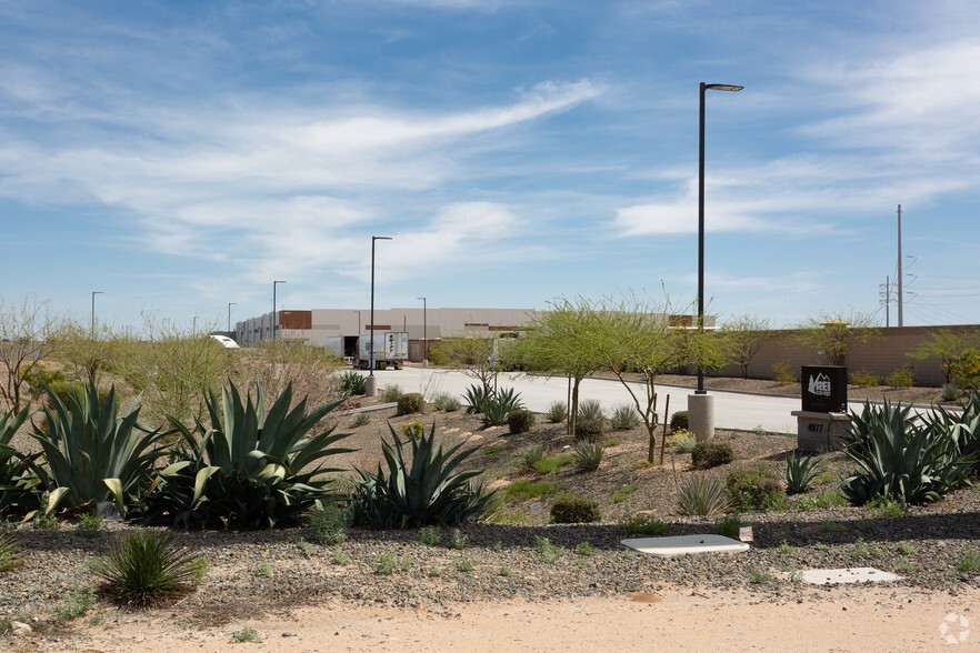 4877 N Cotton Ln, Goodyear, AZ for sale - Primary Photo - Image 1 of 1