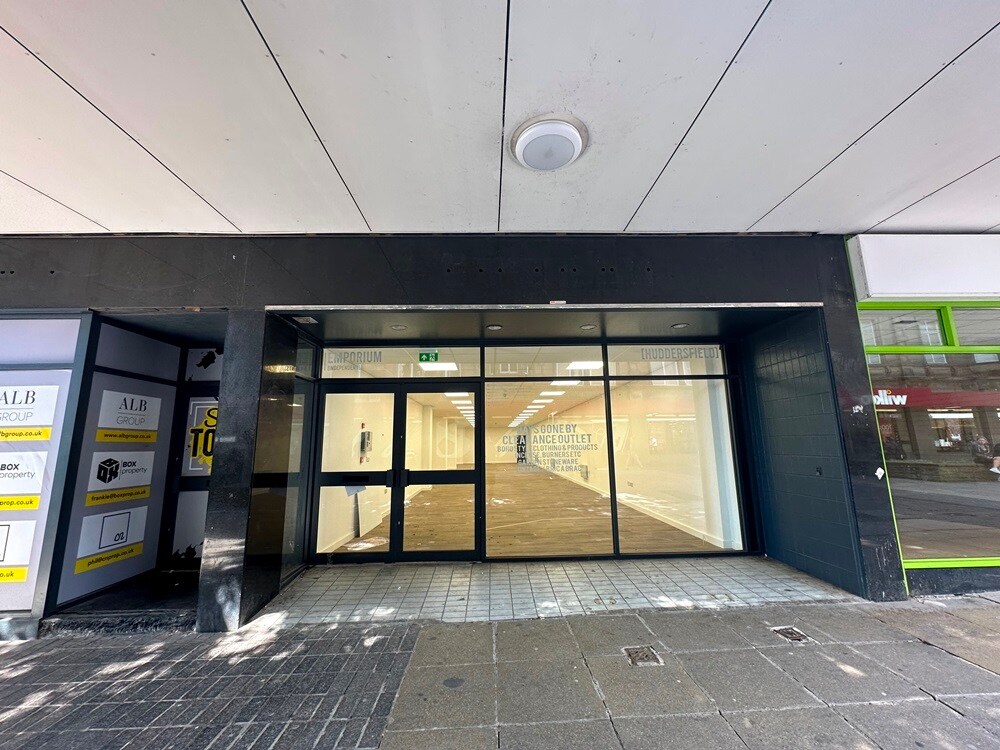 108-110 New St, Huddersfield for sale Primary Photo- Image 1 of 5