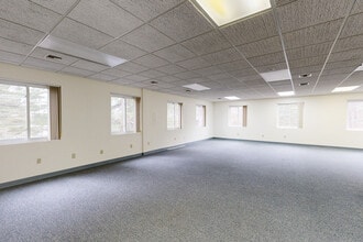 458 Boston St, Topsfield, MA to rent Matterport 3D Scan- Image 1 of 6