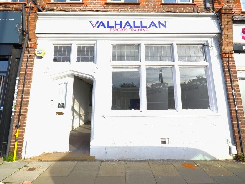 12 Park Para, London for sale - Primary Photo - Image 1 of 1