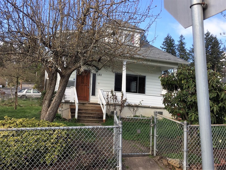 150 2nd St, Cathlamet, WA for sale - Building Photo - Image 1 of 1