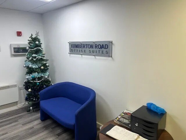 Halesfield 16, Kemberton Rd, Madeley to rent Interior Photo- Image 1 of 8