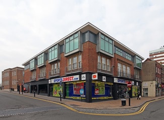More details for 13-17 High St, Maidenhead - Retail to Rent