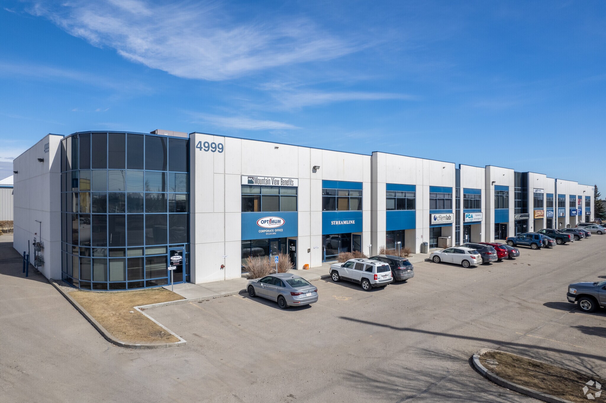 4999 43rd St SE, Calgary, AB for sale Primary Photo- Image 1 of 1