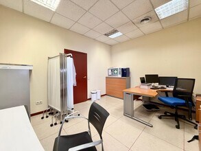 Retail in Móstoles, Madrid to rent Interior Photo- Image 2 of 6