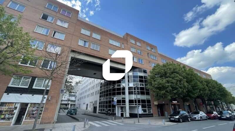 Office in Évry-Courcouronnes to rent Building Photo- Image 1 of 18
