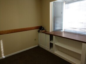 64 Hilton Ave, Hempstead, NY for rent Interior Photo- Image 2 of 3